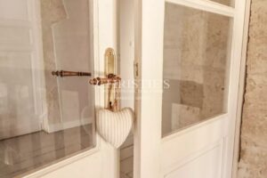 Beau château avec maison d'ami dans la campagne de l'Agenais