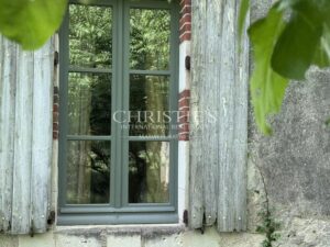 Historic millhouse with guesthouse and gardens, set in 4.25 hectares