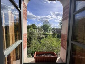 Historic millhouse with guesthouse and gardens, set in 4.25 hectares