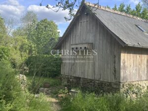 Historic millhouse with guesthouse and gardens, set in 4.25 hectares
