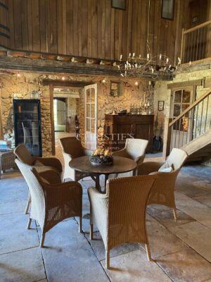 Près de Fezensac - Ferme restaurée avec soin dans un endroit paisible avec vue sur les vallées et les Pyrénées