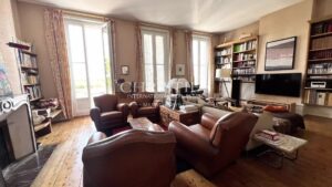 Splendide Charentaise avec Vue Imprenable sur la Charente