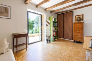 Stunning designer property with incredible river views