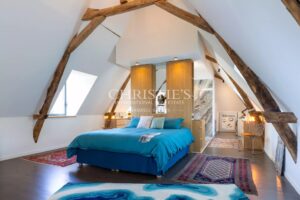 Stunning designer property with incredible river views