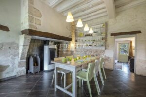 Maxwell-Baynes Christie's logis manoir chateau mer plage forêt france charente-maritime royan saintes rochefort