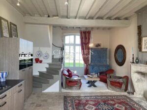 Sumptuous Chartreuse estate with vineyard near Saint-Emilion