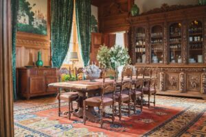 Poitiers - exceptional 18th century castle