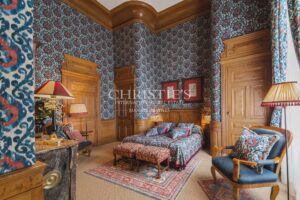 Poitiers - exceptional 18th century castle