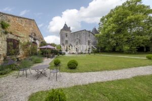 Exclusive Sale: Exceptional Château with Outbuildings near Angoulême