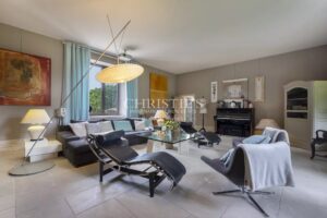 Maxwell-Baynes Christie's logis manoir chateau mer plage forêt france charente-maritime royan saintes rochefort