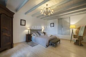Maxwell-Baynes Christie's logis manoir chateau mer plage forêt france charente-maritime royan saintes rochefort
