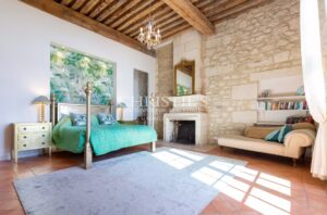 La Tour Sud - Une histoire gravée dans la pierre