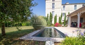 La Tour Sud - Une histoire gravée dans la pierre