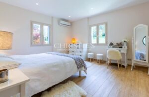 Beautiful riverside mill and contemporary house Dordogne