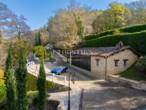 Beautiful riverside mill and contemporary house Dordogne
