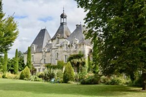 Chateau de Campagne et Domaine extraordinaire près de Brantôme