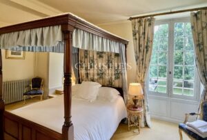 Chateau de Campagne et Domaine extraordinaire près de Brantôme