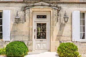 Rive Droite - Maison de Maître récemment rénovée à Cambes