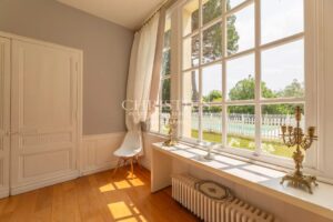 Rive Droite - Maison de Maître récemment rénovée à Cambes