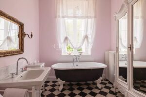 Rive Droite - Maison de Maître récemment rénovée à Cambes