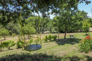 Domaine Rural, alimentés par l'énergie solaire et 100 % d'électricité renouvelable, Lac et 18 hectares de terrain vallonné