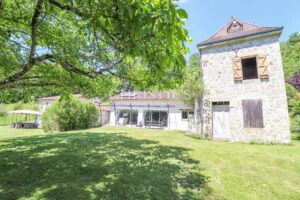 Domaine Rural, alimentés par l'énergie solaire et 100 % d'électricité renouvelable, Lac et 18 hectares de terrain vallonné