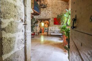 Domaine Rural, alimentés par l'énergie solaire et 100 % d'électricité renouvelable, Lac et 18 hectares de terrain vallonné