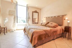 Domaine Rural, alimentés par l'énergie solaire et 100 % d'électricité renouvelable, Lac et 18 hectares de terrain vallonné