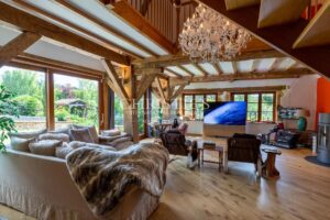 Exquisite Luxury Property with Pool, Tennis Court, and Breathtaking Views