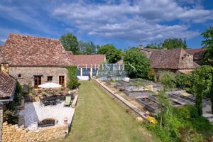 Exquisite Luxury Property with Pool, Tennis Court, and Breathtaking Views