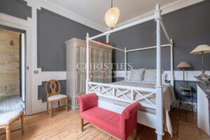 Chartrons - Spacieux appartement de charme de 190m² avec terrasse