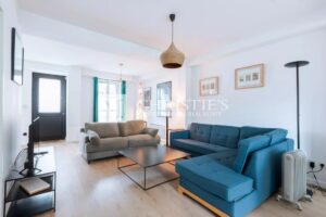 BORDEAUX SAINT-SEURIN - MAISON DE VILLE AVEC GARAGE ET JARDIN