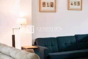 BORDEAUX SAINT-SEURIN - MAISON DE VILLE AVEC GARAGE ET JARDIN