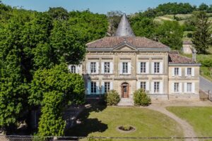 SAINT EMILION - Maison bourgeoise au coeur de la Juridiction de Saint-Emilion