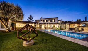 Demeure d’Exception, Maison d’Amis & Garage de Collection – Le Bois-Plage-en-Ré
