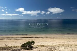 Exceptional Residence, Guest House & Collector’s Garage – Le Bois-Plage-en-Ré