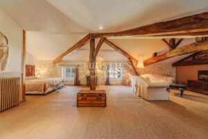 À moins d'une 1h de Bordeaux, Château du XVIII ème siècle