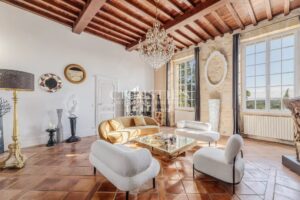 À moins d'une 1h de Bordeaux, Château du XVIII ème siècle