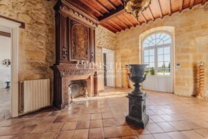 À moins d'une 1h de Bordeaux, Château du XVIII ème siècle