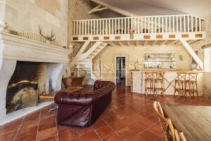 À moins d'une 1h de Bordeaux, Château du XVIII ème siècle