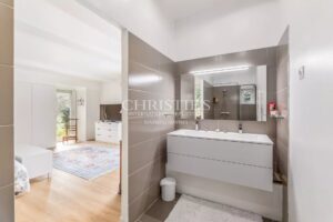 Cenac - Magnifique propriété rénovée du 18ème