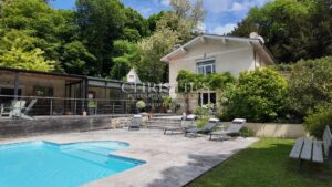 Cenac - Magnifique propriété rénovée du 18ème