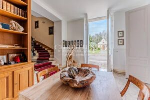 Majestueux Château du XIXᵉ siècle aux Portes de Bordeaux