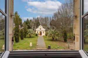 Majestueux Château du XIXᵉ siècle aux Portes de Bordeaux