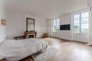 Majestueux Château du XIXᵉ siècle aux Portes de Bordeaux