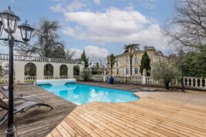 Majestueux Château du XIXᵉ siècle aux Portes de Bordeaux