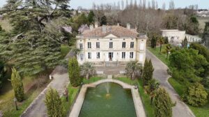 Majestueux Château du XIXᵉ siècle aux Portes de Bordeaux