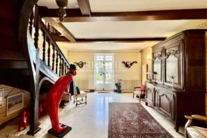 Exclusif : Élégant manoir du XVIIIe siècle avec jardin d’exception à 5 minutes de Saintes
