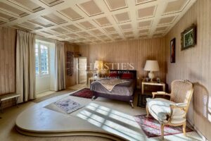 Exclusif : Élégant manoir du XVIIIe siècle avec jardin d’exception à 5 minutes de Saintes