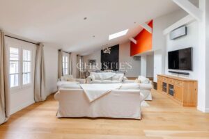 Bordeaux / Grand appartement au coeur du centre historique